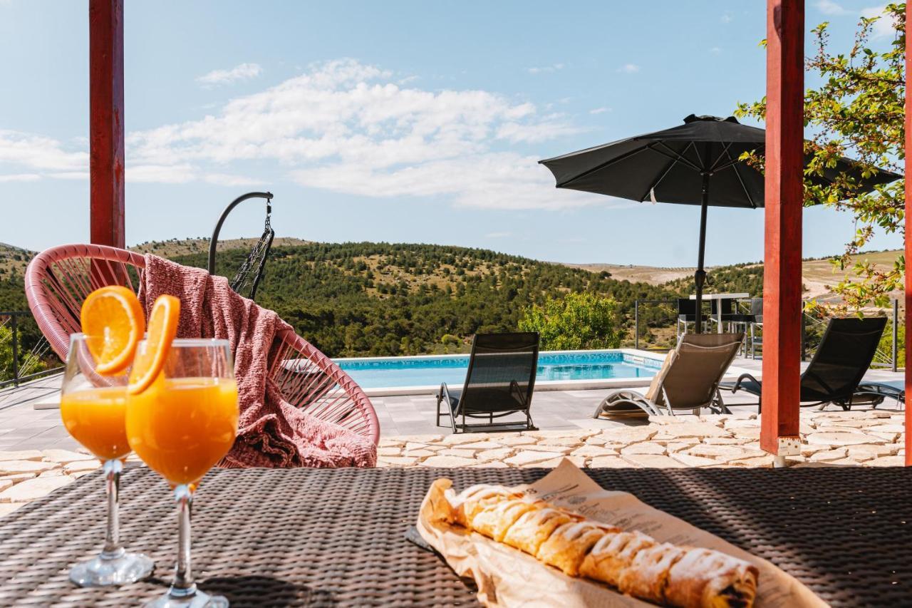Guest House "The View" - With A Pool Donje Polje Exterior foto